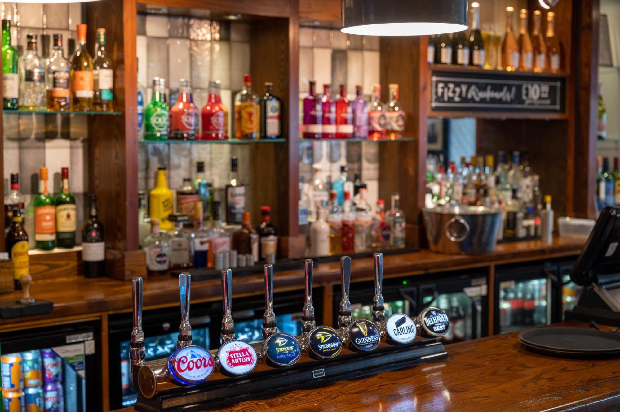 The Titan Hotel Clydebank Luaran gambar