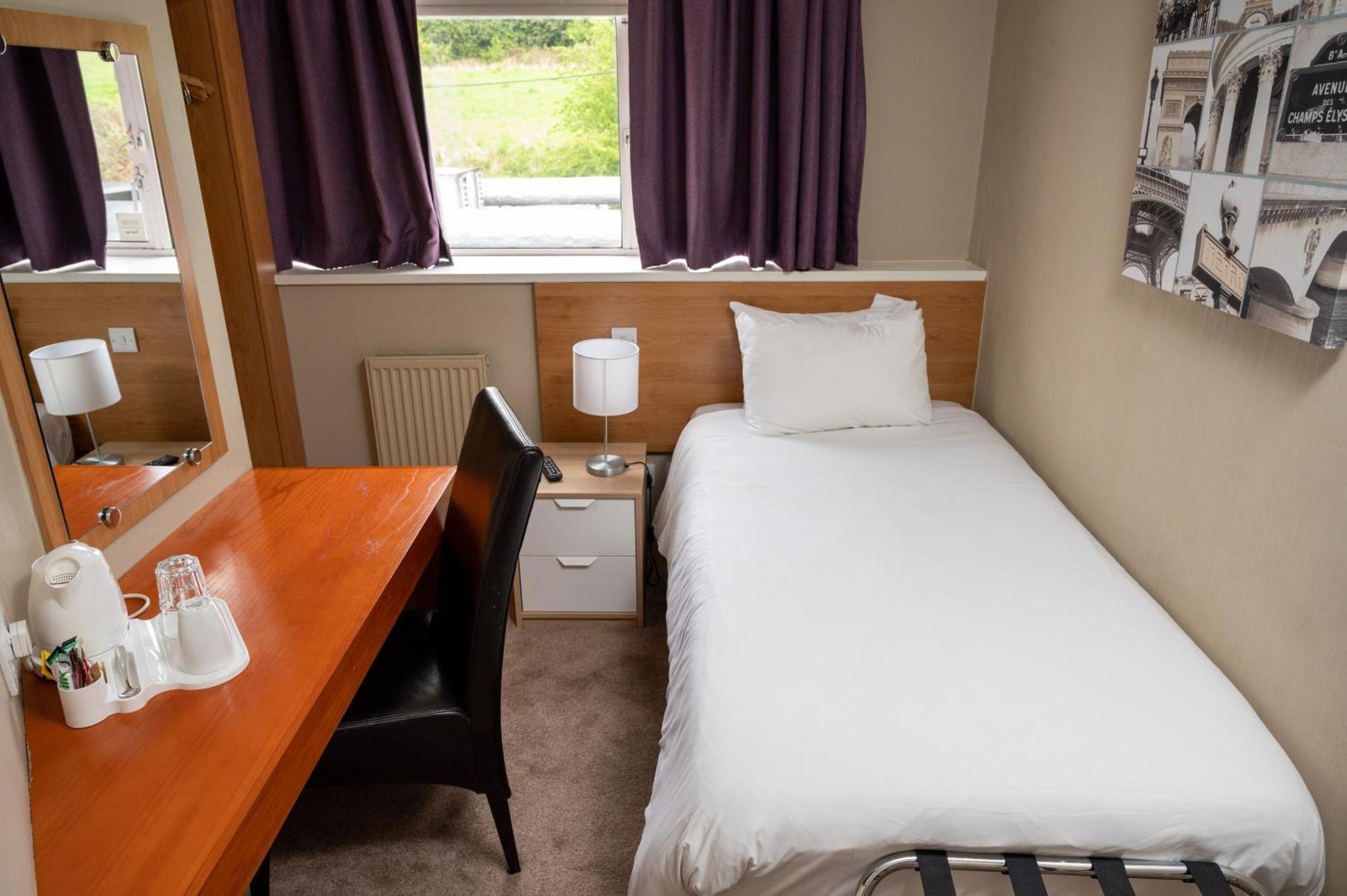 The Titan Hotel Clydebank Luaran gambar