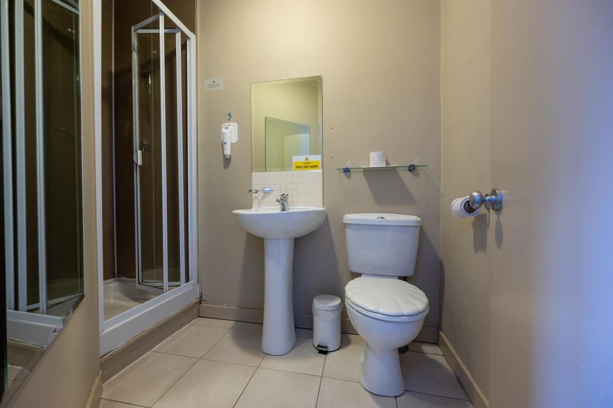 The Titan Hotel Clydebank Luaran gambar